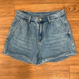 American Eagle Pleated High-Waisted Shorts!